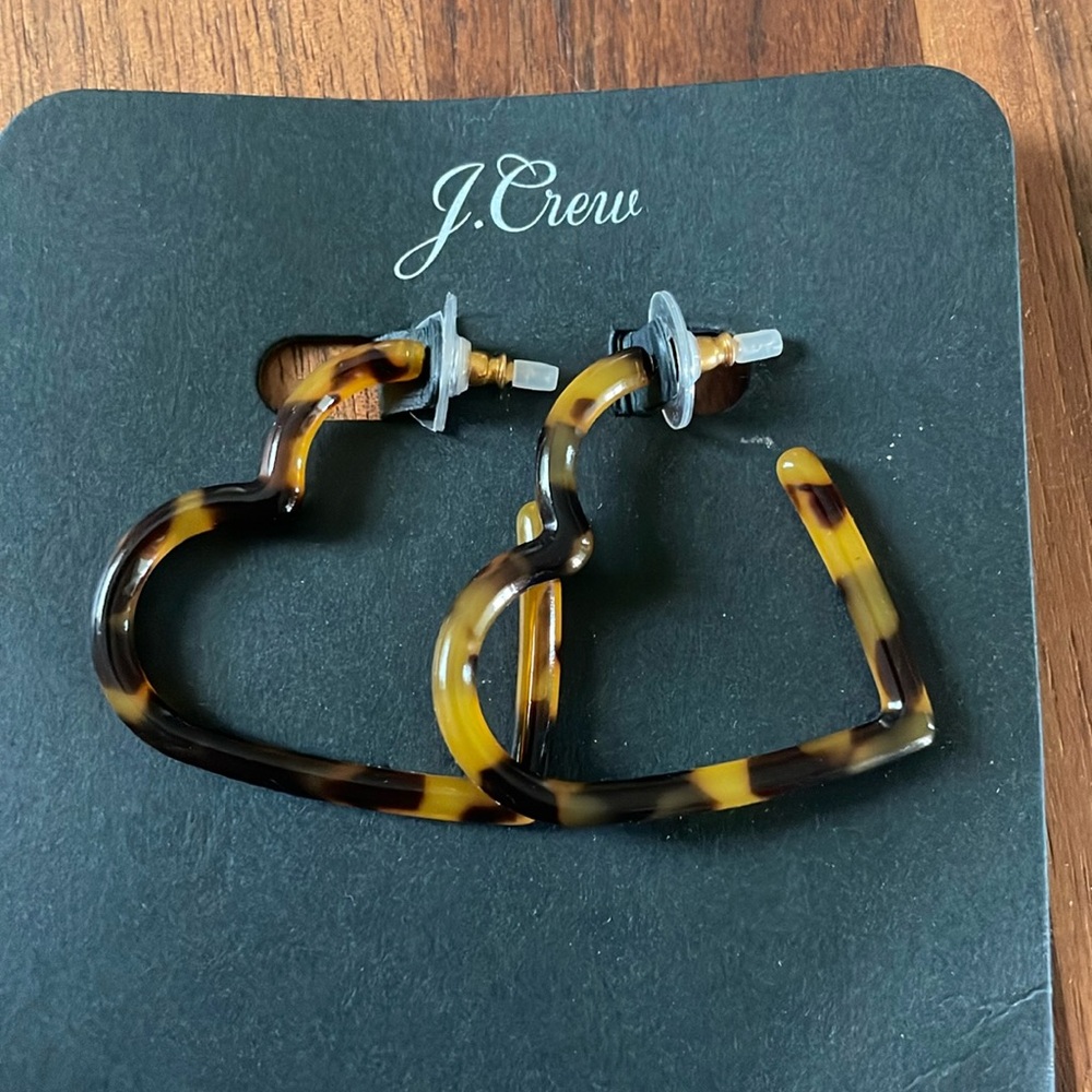 New J Crew Tortoise Heart Hoop Earrings